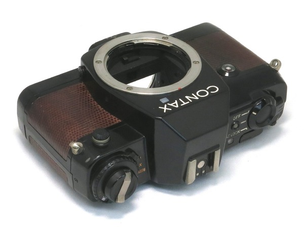 contax_137md_lizard_skin_50th_c