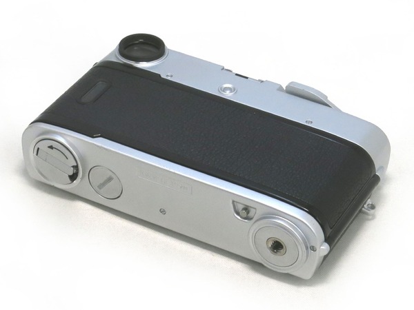 carl_zeiss_zeissikon_zm_silver_02