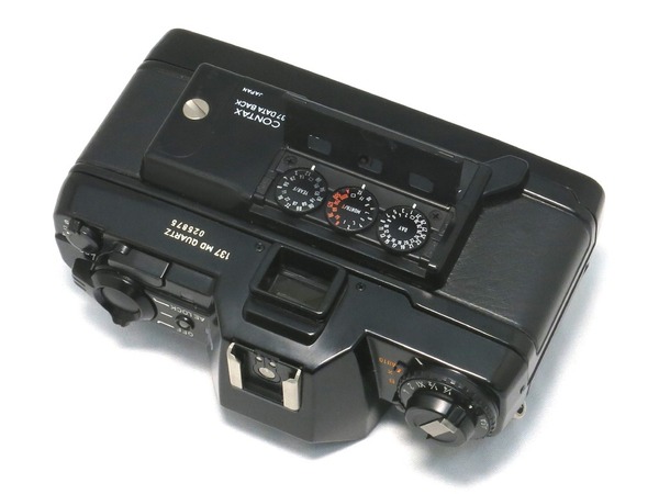 contax_137md_d_data_back_c