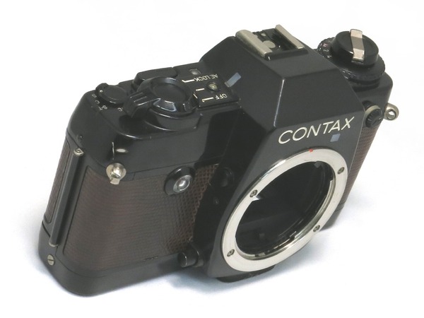 contax_137md_lizard_skin_50th_d