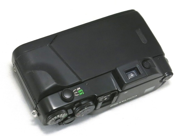 contax_g2_black_d