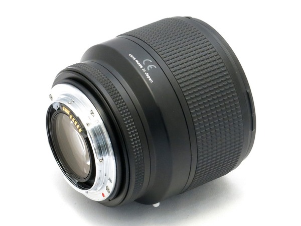 carl_zeiss_planar_85mm_n_canon_ef_02