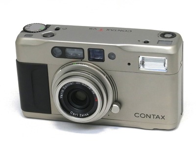 contax_tvs_with_databack_01