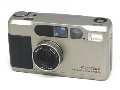 contax_t2_with_databack_01