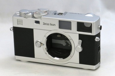 carl_zeiss_zeissikon_silver_zm_a