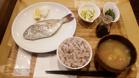 エボダイの塩焼き定食 支配人のたららんな日々 エボダイの塩焼き定食 支配人のたららんな日々