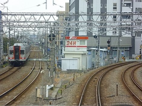 1641 (5)