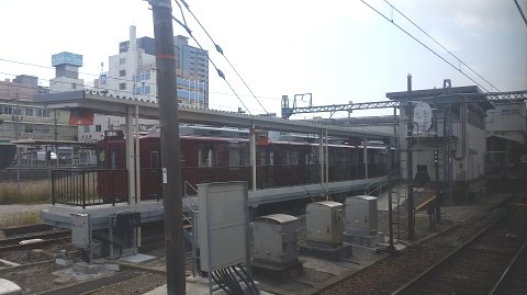 1048 (4)
