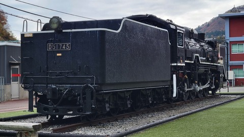 26-1009 (10)