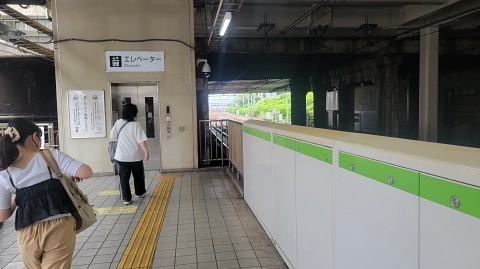 03-0952 (1)