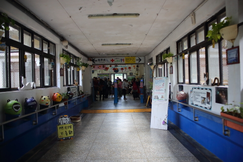 1146 (3)