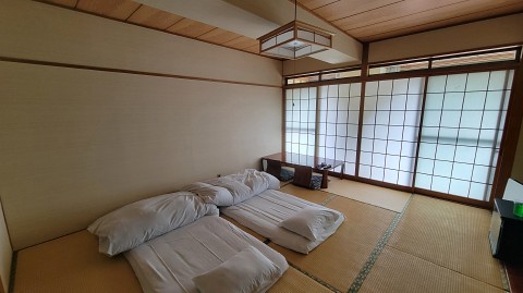 08-1510 (3)