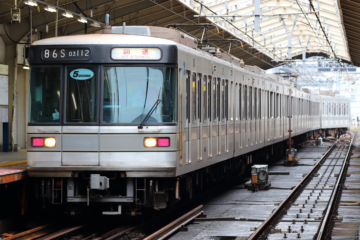 日比谷線最後の5ドア車 03系112fが竹ノ塚まで臨回 支配人のたららんな日々 日比谷線最後の5ドア車 03系112fが竹ノ塚まで臨回 支配人のたららんな日々