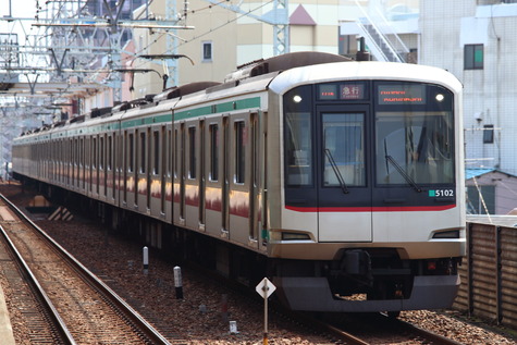 1045 (7)