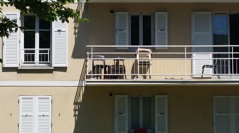 1408 (2)