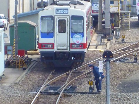 1220 (11)