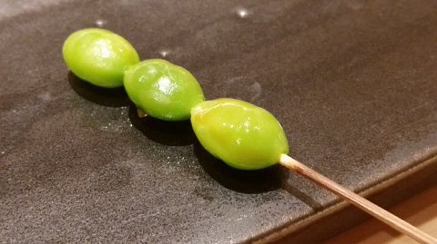 2100 (17)