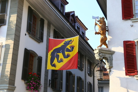 1735 (1)