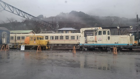 03-0643 (10)
