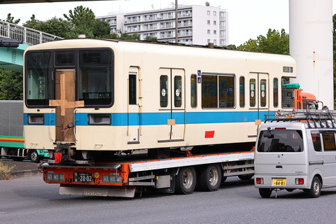支配人のたららんな日々♪ : 小田急8000形8059F 小田原寄り8159号車 廃車陸送＠辰巳