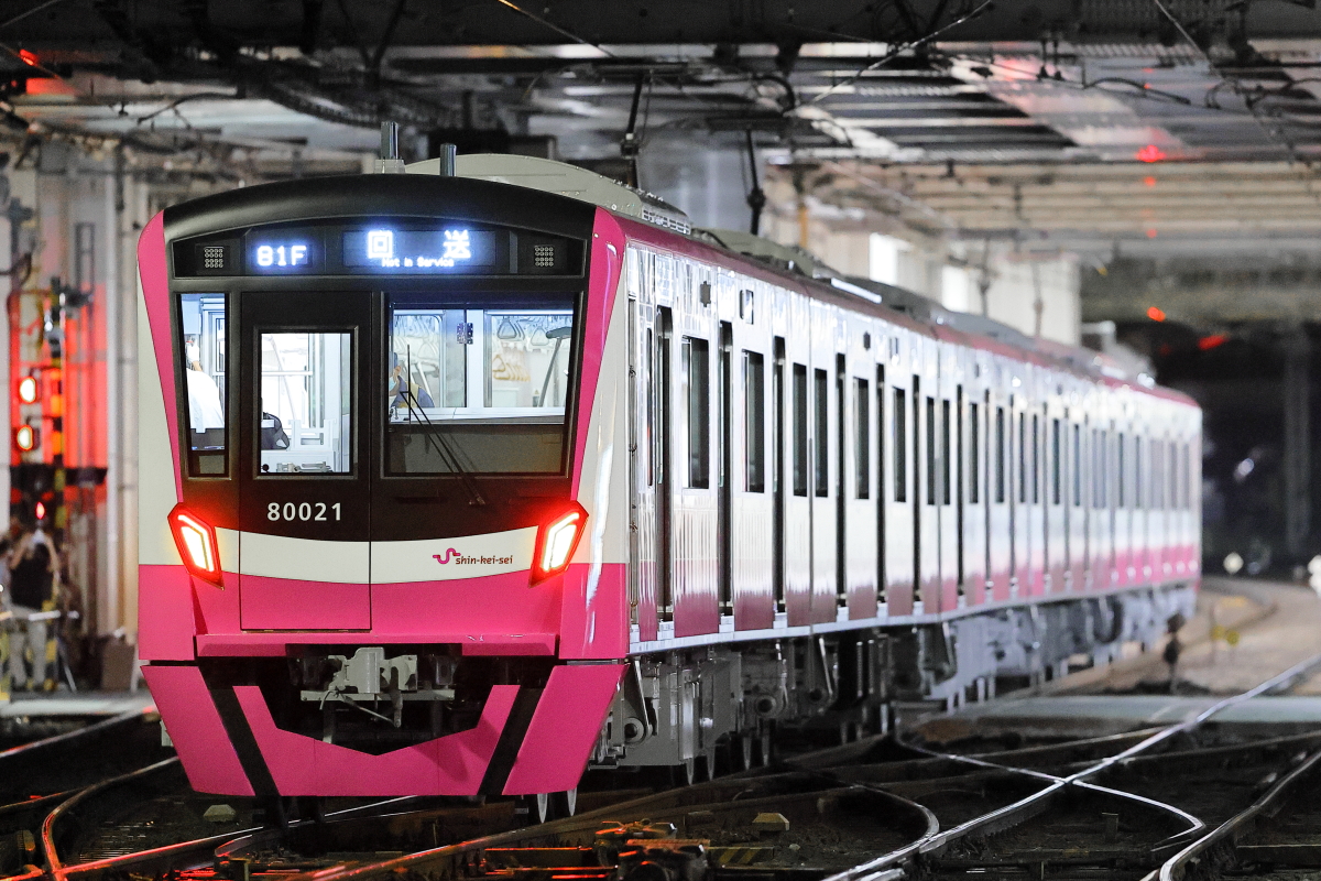 新京成80000形80026編成 深夜回送@京成高砂入線 : 支配人のたら 新京成80000形80026編成 深夜回送@京成高砂入線 : 支配人のたら