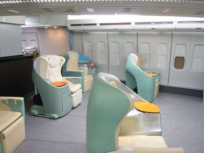 JAL¹©¾ì¸«³Øand¥Ó¥¸¥Í¥¹¥¯¥é¥¹µ¡Æâ¿© (11)