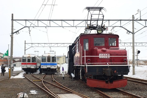 6R3U2966