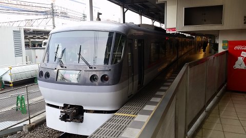 特急ちちぶ9号 西武秩父ゆき 支配人のたららんな日々 特急ちちぶ9号 西武秩父ゆき 支配人のたららんな日々