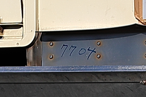 00