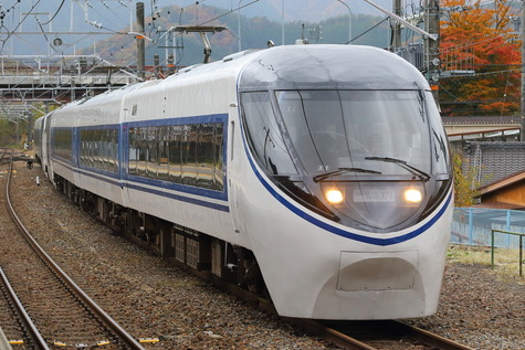 1317 (6)