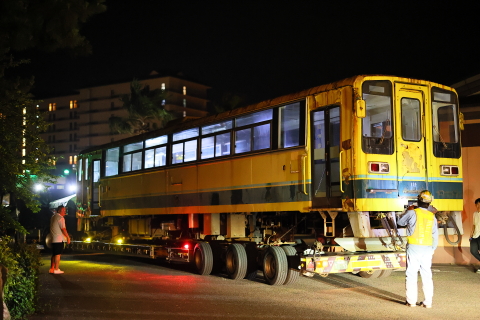 03-2329 (9)
