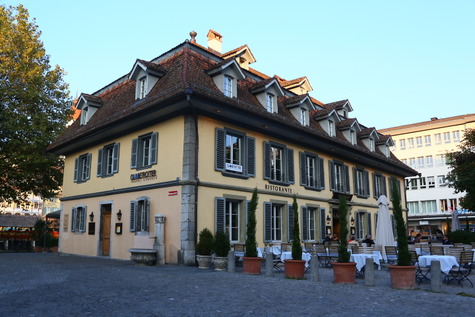 1735 (10)