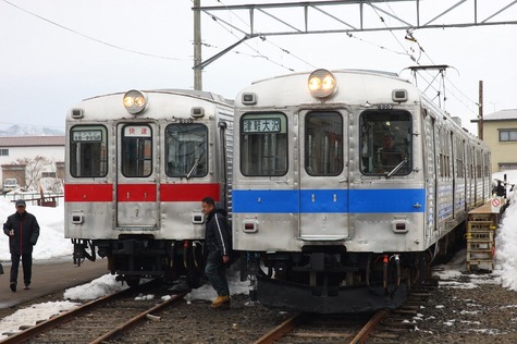 6R3U2976