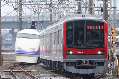 DX8I0191-200