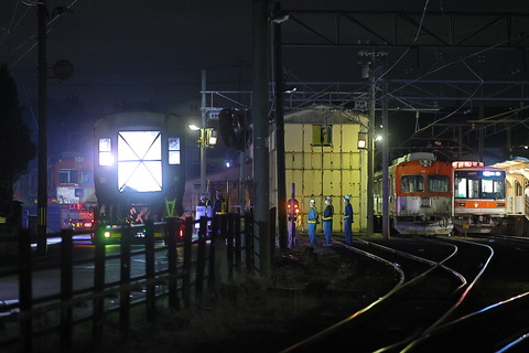 2318 (2)