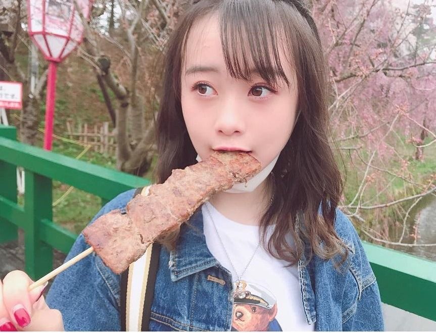 大炎上 Akb48横山結衣 中学生時代に下着姿で男とイチャイチャしている写真をご覧くださいwwwwwwww アイドル整形 美容まとめ