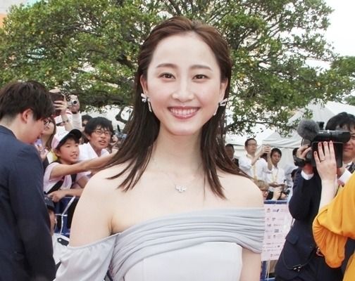 悲報 松井玲奈 美背中 デコルテあらわも顔が中国人みたいな件wwwwwwwwwwwwwww アイドル整形 美容まとめ 悲報 松井玲奈 美背中 デコルテあらわも顔が中国人みたいな件wwwwwwwwwwwwwww アイドル整形 美容まとめ