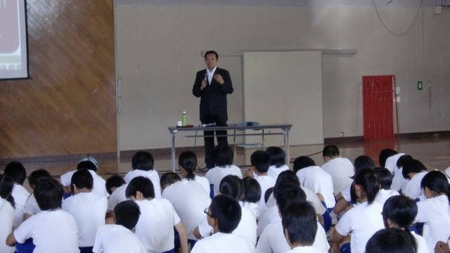 EE485338-5DCD-4CB3-A3EC-ED8B26142061