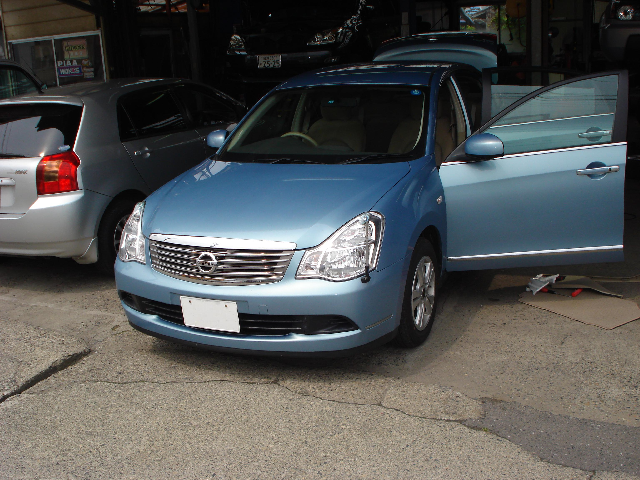 日産 ブルバードシルフィに地デジチューナーを取り付け 小野自動車へようこそ 仮