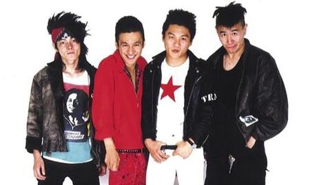 三大ブルーハーツの名曲「日曜日よりの使者」「リンダリンダ」