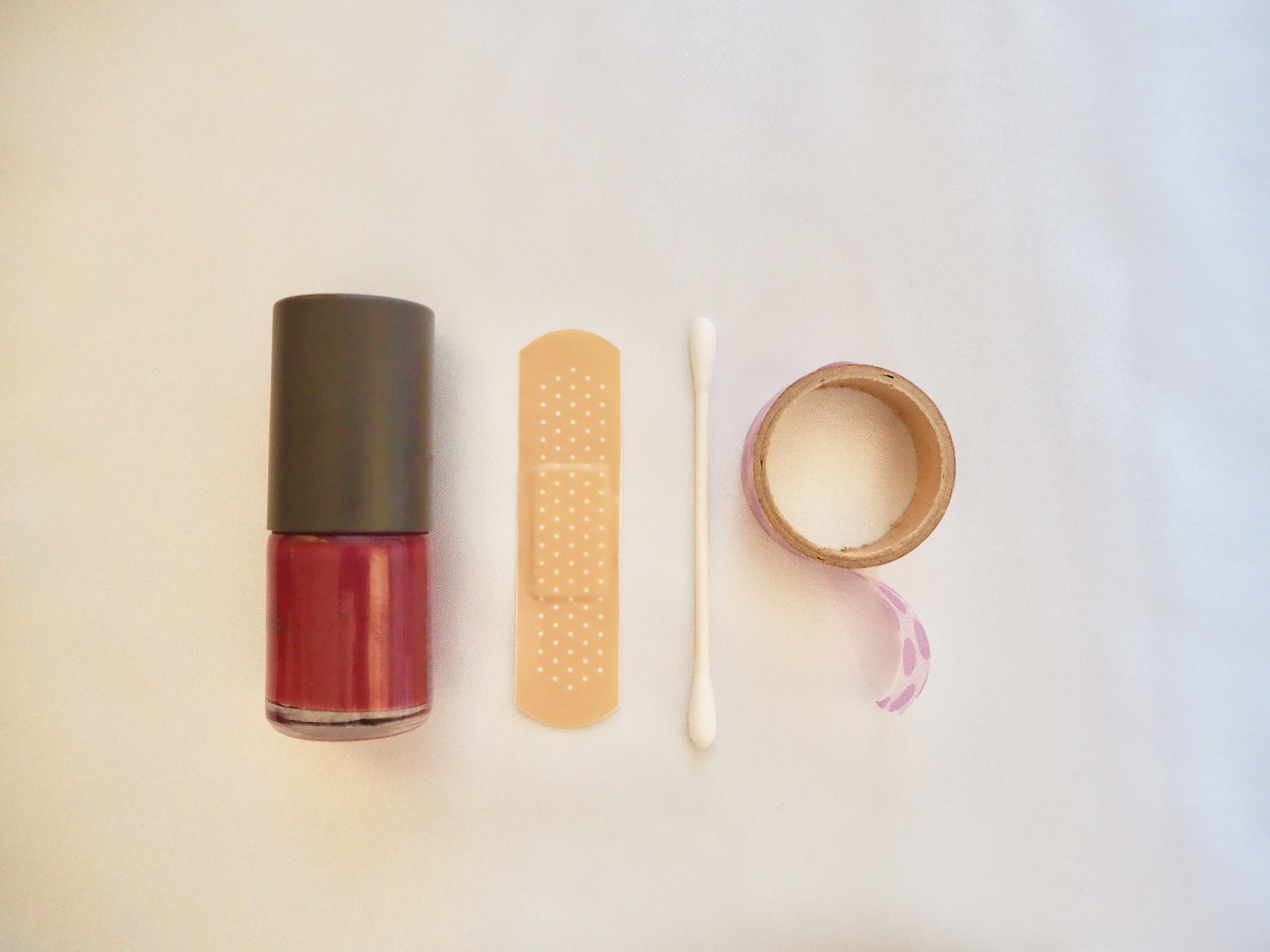 Trying Half-Moon Manicure｜セルフネイル-1920代のハーフムーンネイル