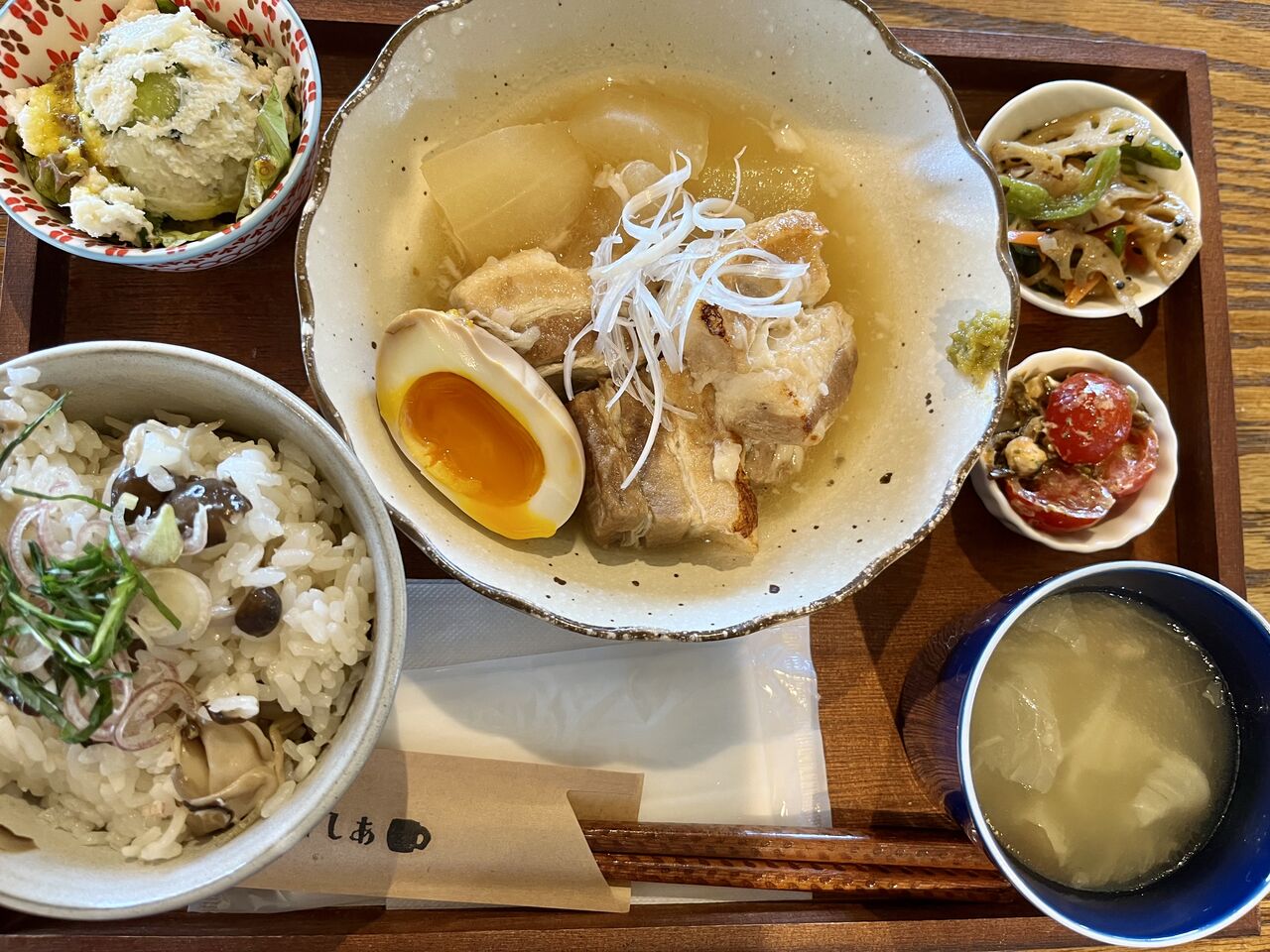 ドッグカフェ 男の料理 真珠と珊瑚の狭間から