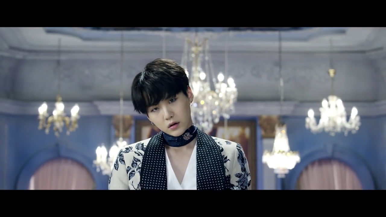 スプリングフェア BTS サノク BTS 血汗涙 ユンギ ユンギ SUGA アイドル