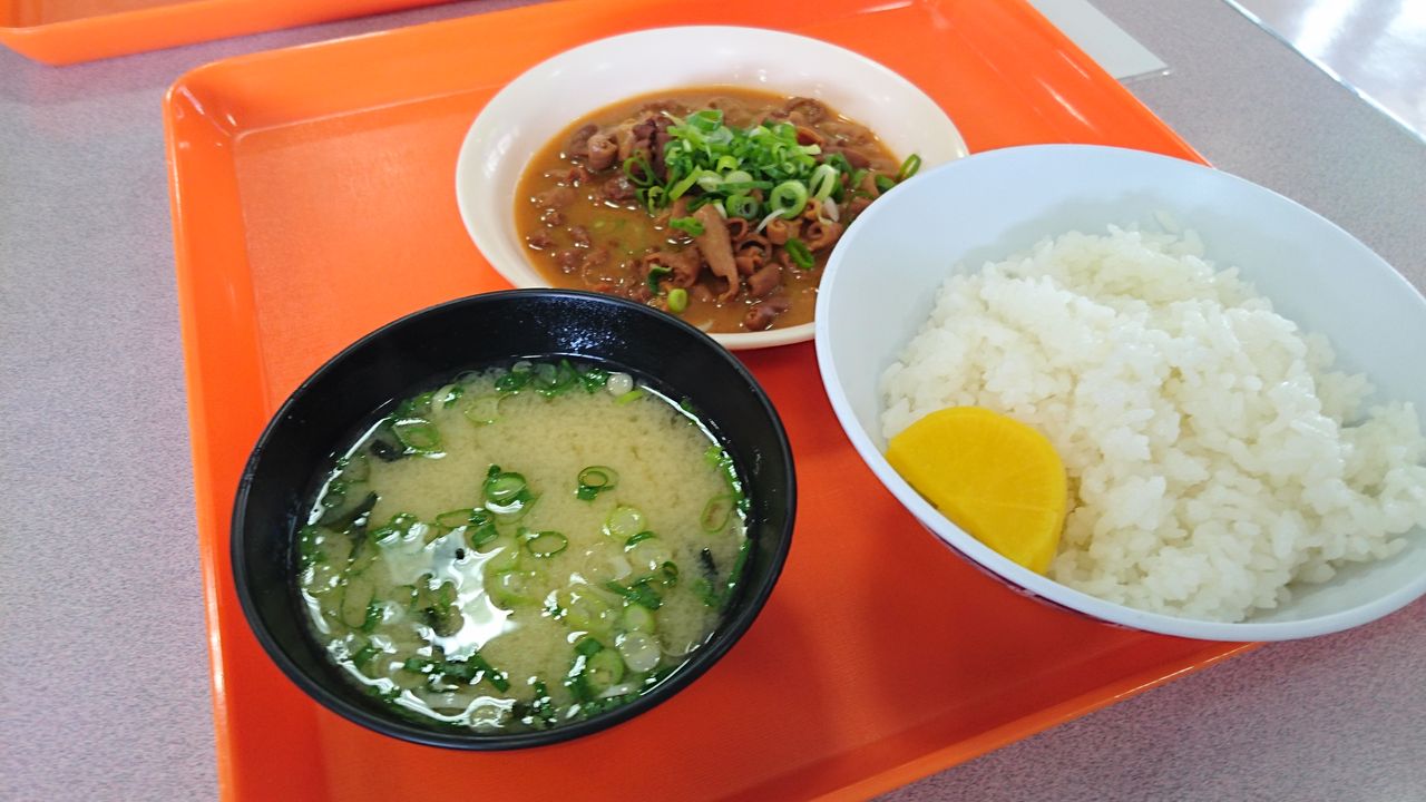 飯塚市 飯塚オート内食堂 モツ煮込みダブル ごはん 味噌汁 タコ焼き 大神商店のblog 飯塚市 飯塚オート内食堂 モツ煮込みダブル ごはん 味噌汁 タコ焼き 大神商店のblog