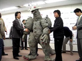 カニ歩き