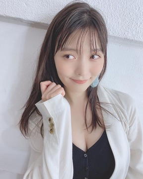 上坂すみれ