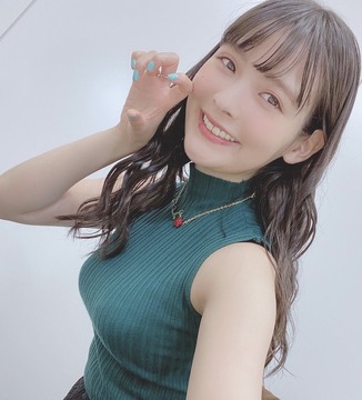 上坂すみれ胸