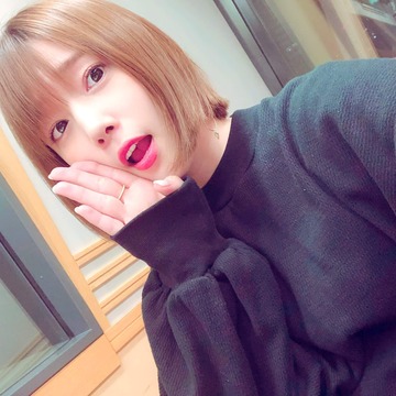 内田真礼
