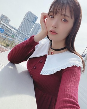 上坂すみれ