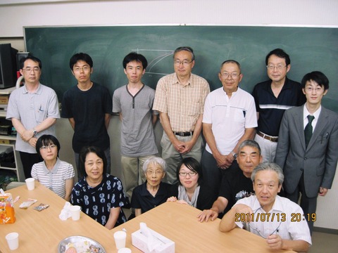 岡君